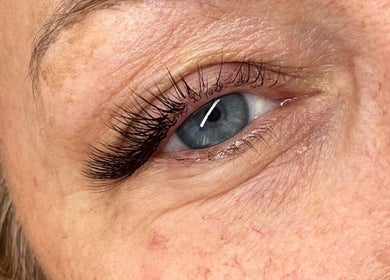 Close-up of eyelash extensions at The Lash Row, Newcastle upon Tyne, England, GB.