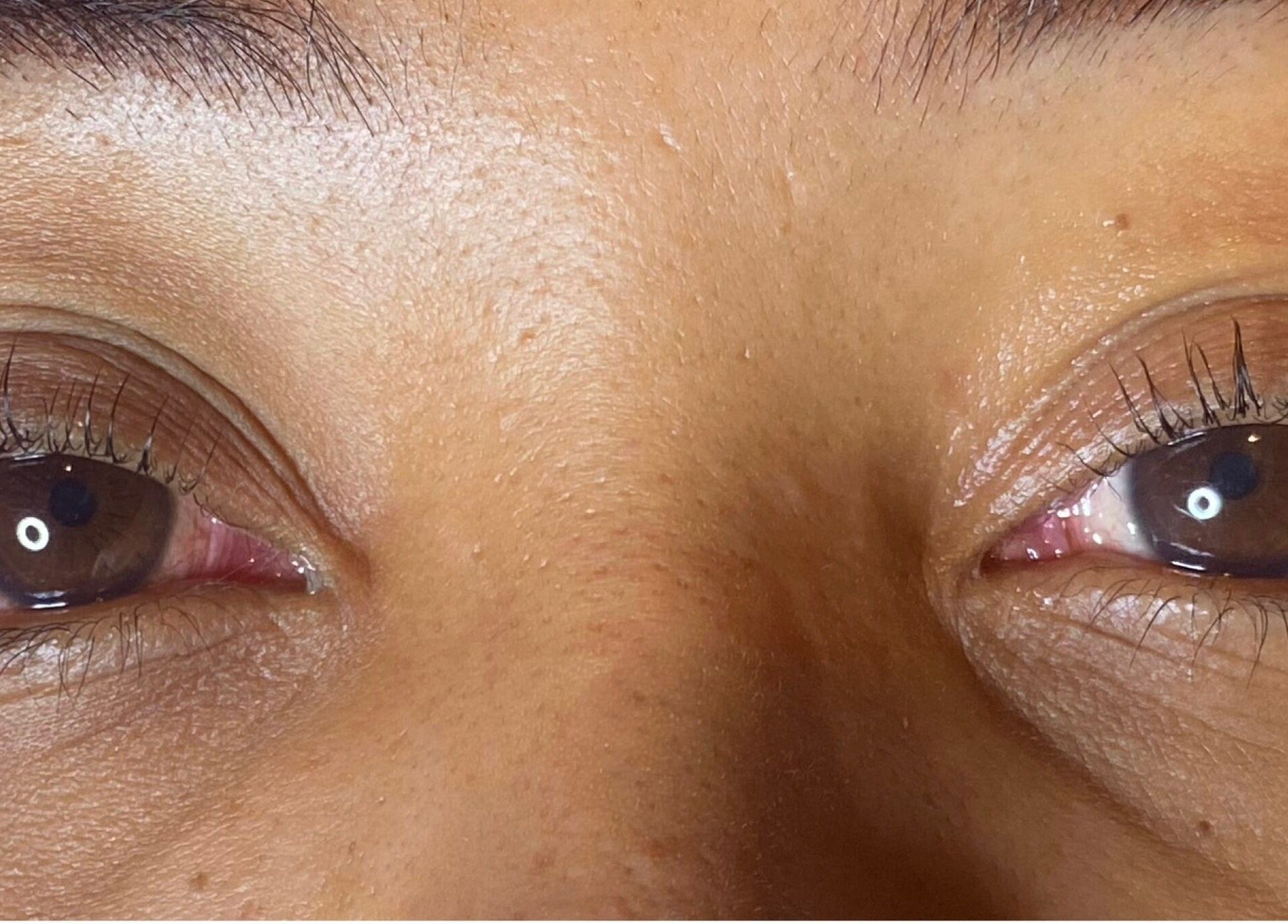 Close-up of beautifully styled lashes at Lashes By L’hé in Marigot, MF highlighting expert technique.