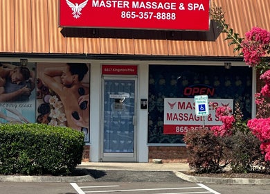 Front view of Master Massage and Spa in Knoxville, Tennessee, US, showcasing relaxing ambiance and entrance.
