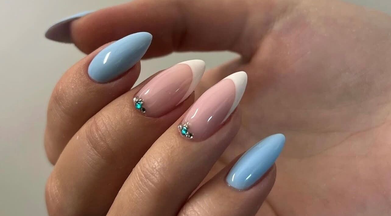 Elegant blue and pink manicured nails at ClassicTouch beauty, Dublin, Blackrock, County Dublin, IE.