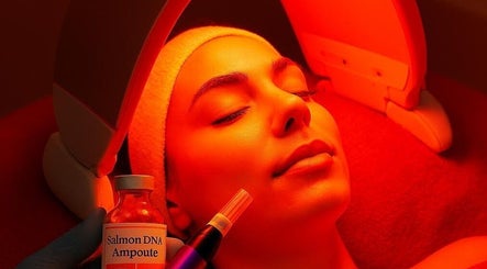 Olimpia offers a soothing LED light therapy facial in ROSEBERY, New South Wales, AU for youthful skin.