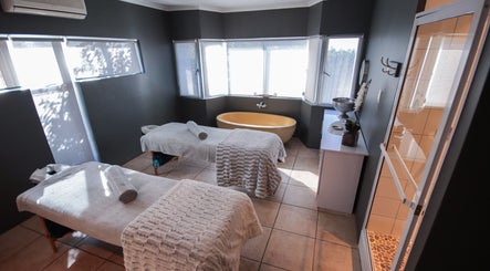 Aqua Spa  and Skin, 14 Dr BB Keet Street, Noorsekloof, J-Bay