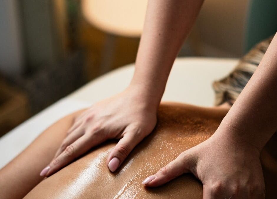 Relaxing back massage at Stretch Centar Beograd, Beograd, RS, enhancing wellness and tranquility.