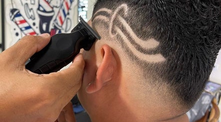Deluxe Barbershop