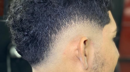 Deluxe Barbershop, bilde 2
