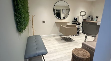 B Hairstylist image 2