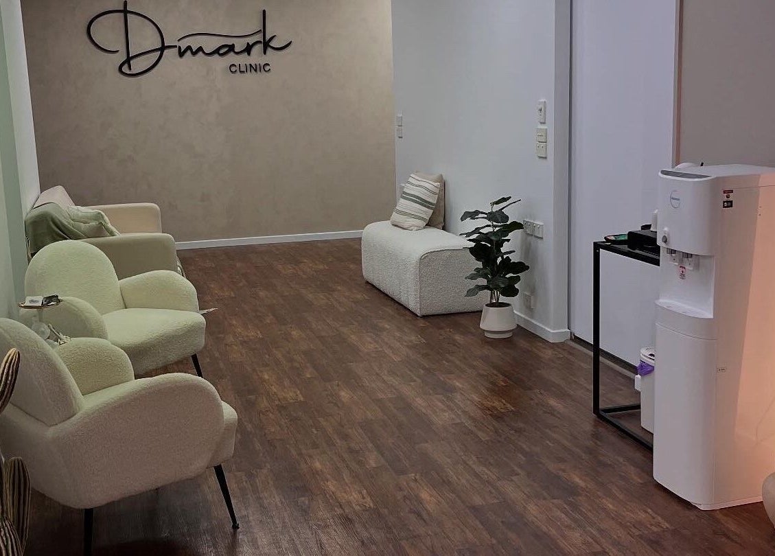 Inviting lounge at Studio Monarch by Leia Ebert in Bundall, Queensland, AU, featuring elegant decor.