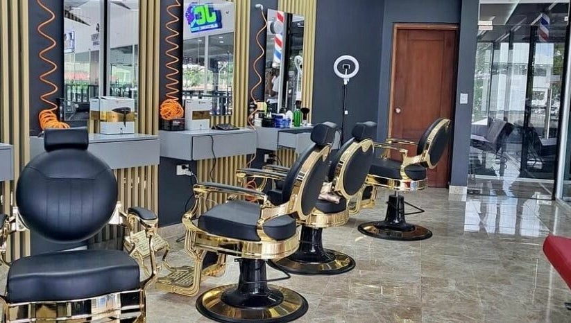 Unique Cutz Barbershop – obraz 1