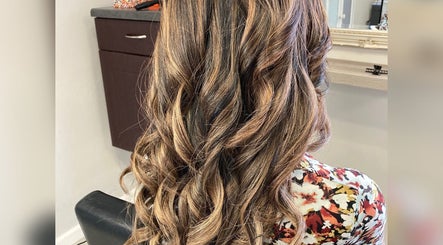 Hair by Monique imaginea 2