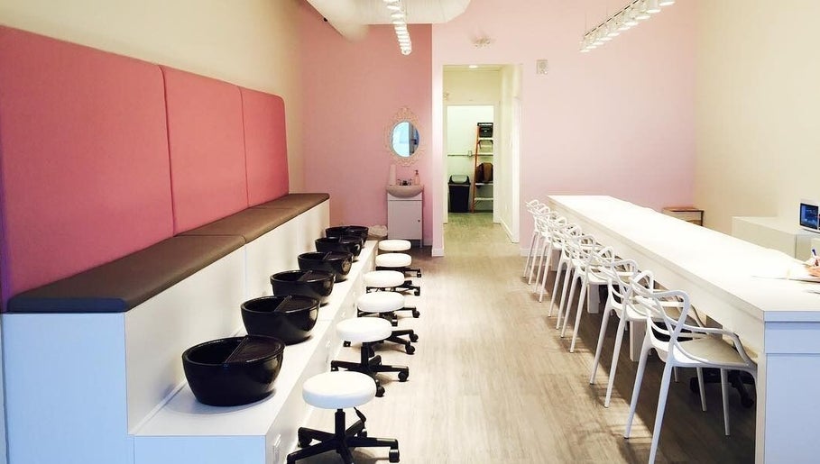 Sugar Coat Nail Salon and Spa slika 1