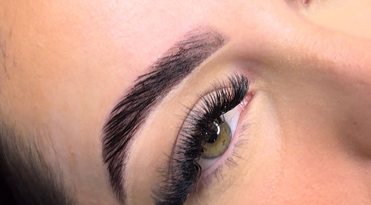 Close-up of enhanced eyelashes at B Studio, Erskine, Western Australia, AU showcasing beauty services.