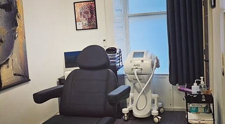 Signature Laser image 3