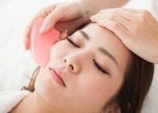 Relaxing facial massage at My Pretty Face Studio, Vero Beach, Florida, US for radiant skin renewal.