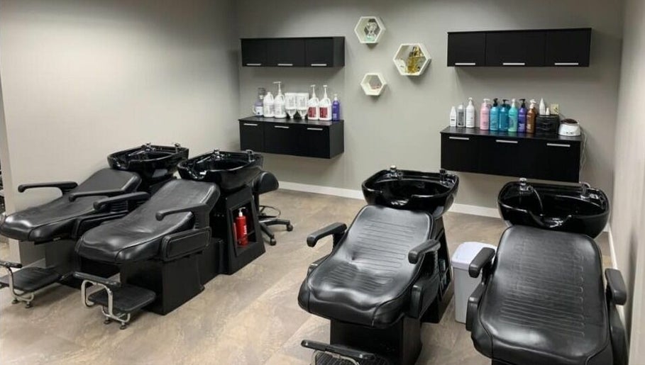 Headquarters  Salon and Spa image 1