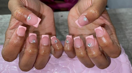 Bay Lux Nails image 3