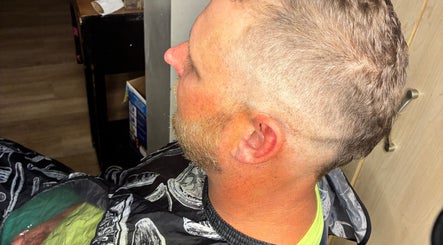 Sharp haircut done by Mobile Barber Phill in North Canton, Ohio, US, highlighting precision and style.
