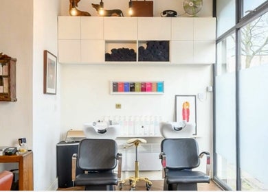8 Small Salon Suite Ideas