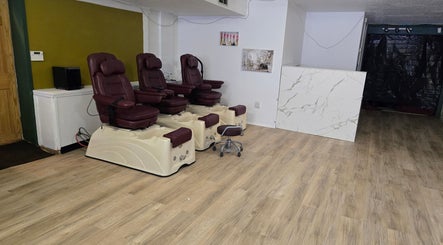 Image de Skin Deep Salon & Tanning 3