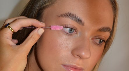S Rose Beauty Bar