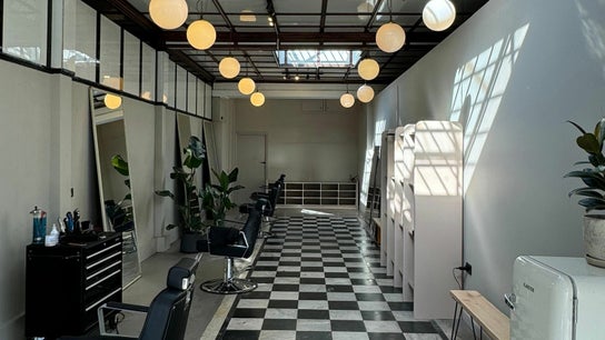 MOAI Barber Studio