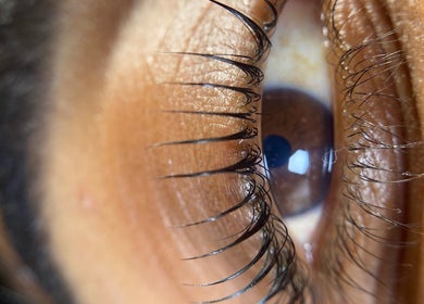 Close-up de un ojo con pestañas largas en BeautyBar, Miraflores, Provincia De Lima, PE.