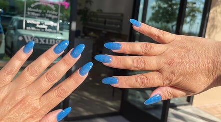 Ovation Nails and Spa зображення 3