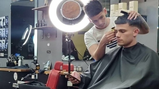 Gomo the Barber