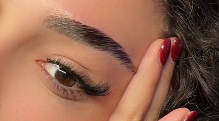 Beauty and Bronze Lash Studio