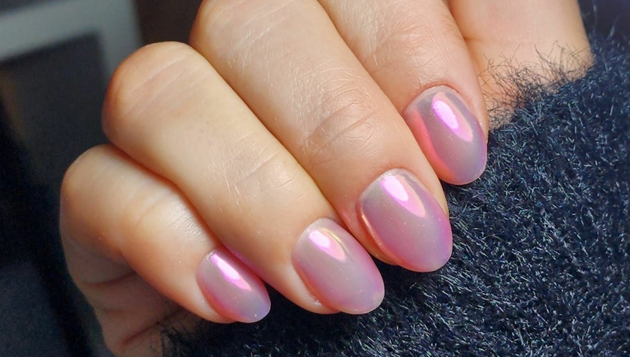 Nails Tutelu image 1