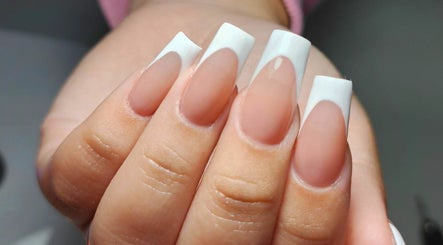 Nails Tutelu image 3