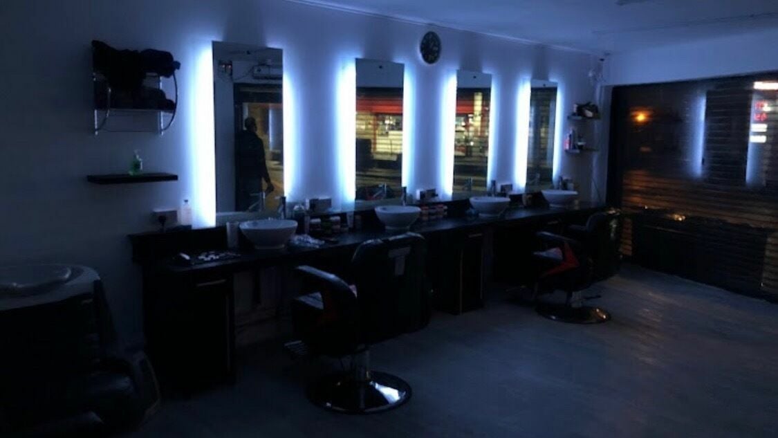 Best salons for men's waxing in City, Bradford Fresha