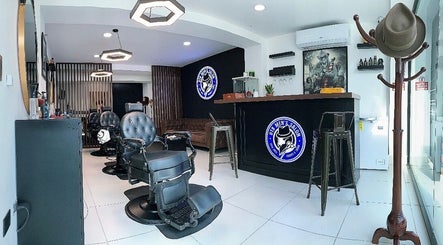 Utb Men’s Salon