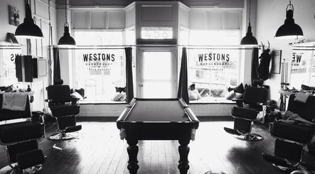 Westons Barbers Northbridge