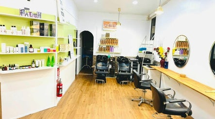 Ohm Sai Hair & Beauty Salon