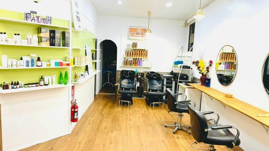 Ohm Sai Hair & Beauty Salon