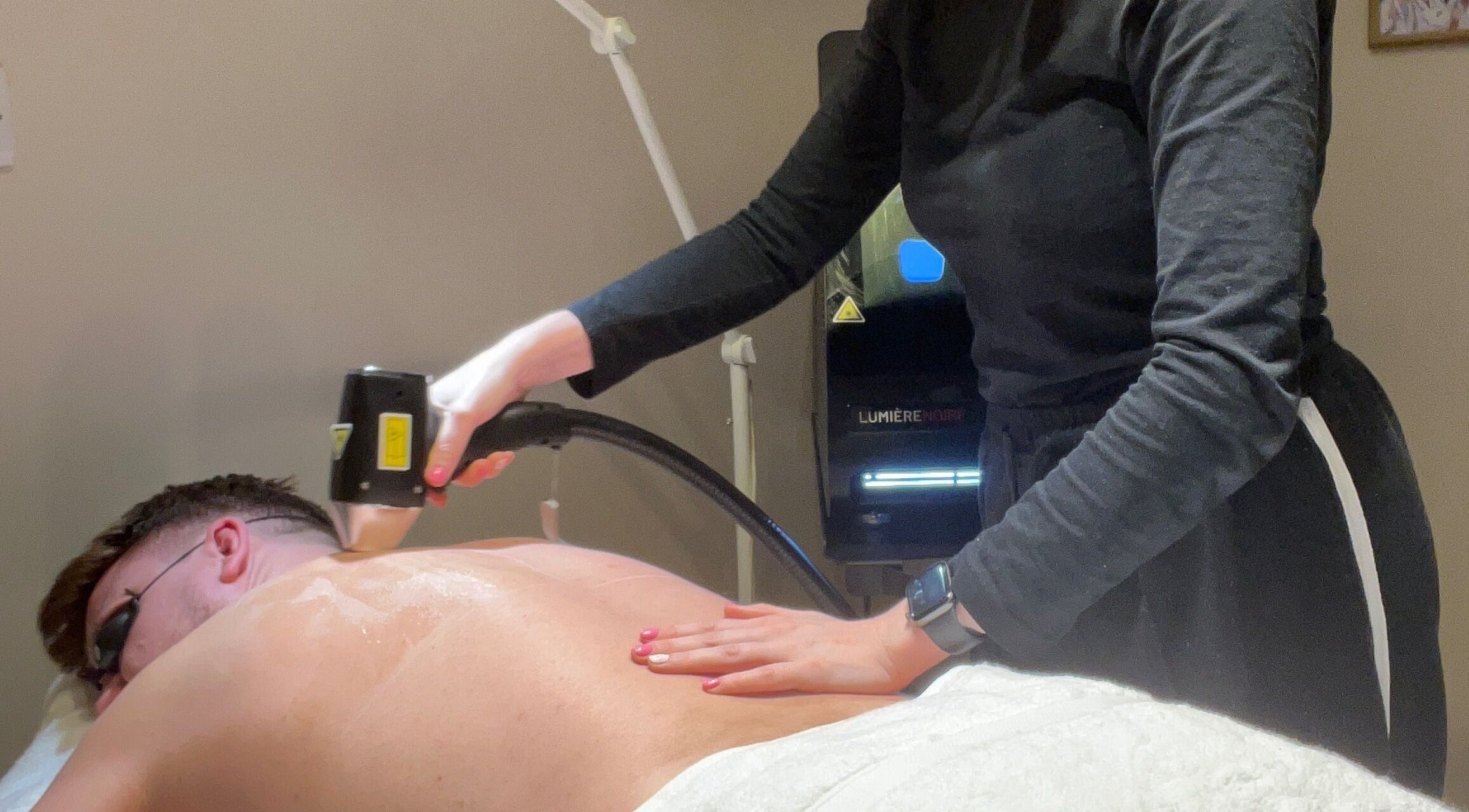 A soothing laser treatment at Jenhance, Sheffield, England, GB, for skin rejuvenation.
