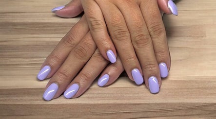 Nails by Vic Xx image 3