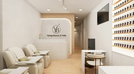 Young Beauty and Nails imagem 2