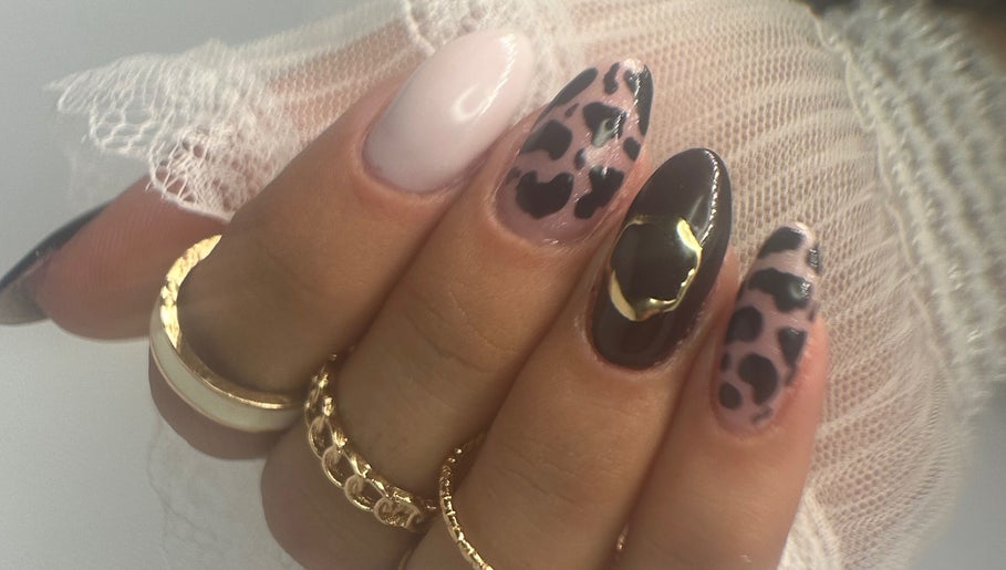 Nieves Nails 3 image 1