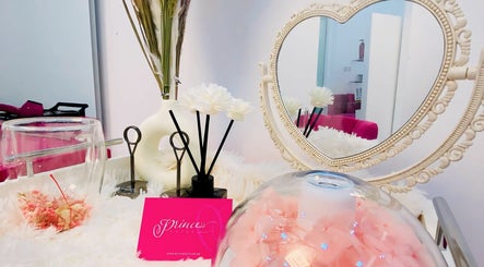Εικόνα Nails Dubai Al Barsha Princess House Beauty Salon Near Me 2