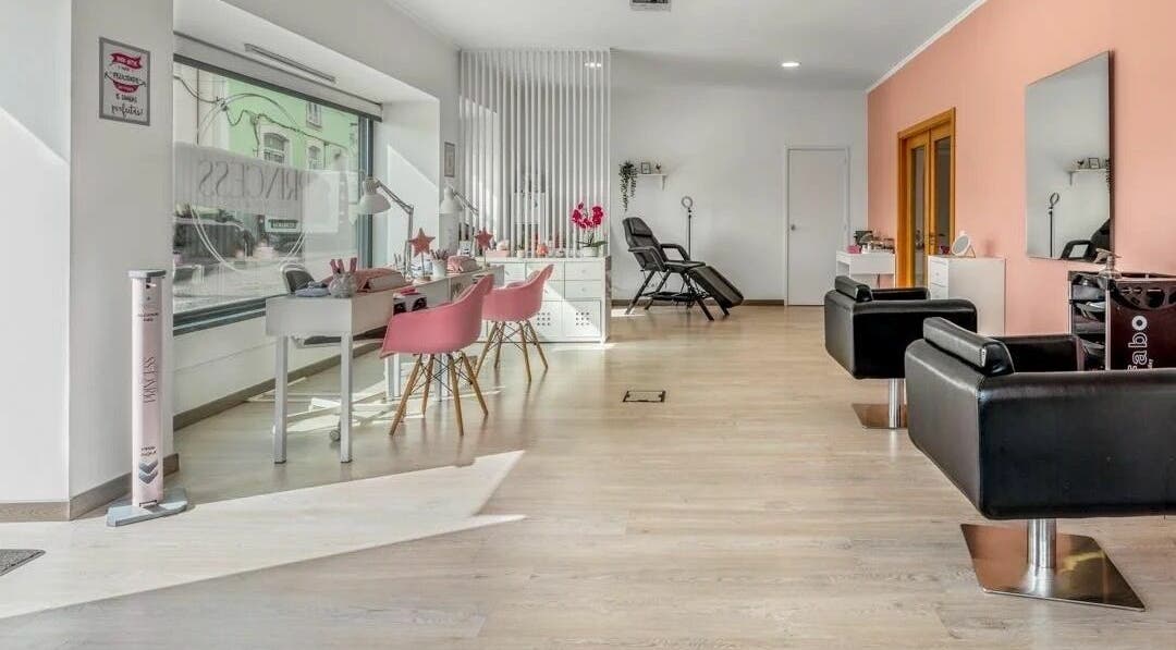 Interior do Princess Instituto de Beleza em Póvoa De Santa Iria, Lisboa, PT. Espaço moderno e acolhedor.