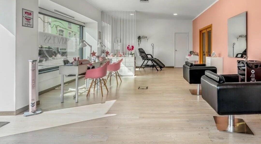 Interior do Princess Instituto de Beleza em Póvoa De Santa Iria, Lisboa, PT. Espaço moderno e acolhedor.