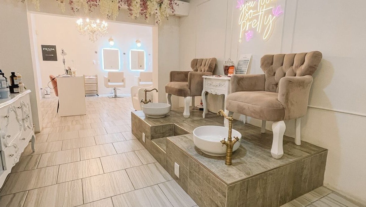 Elegante espacio de pedicura en Genoveva Beauty Studio, Oaxaca De Juárez, Oaxaca, MX.