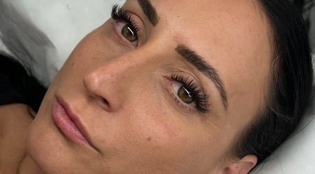 Enhanced eyelashes from Glamour Goddess Lashes in Bonogin, Queensland, AU showcase elegant beauty.
