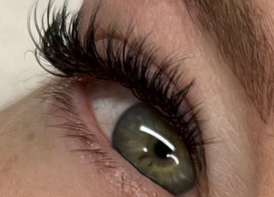 Close-up of luxurious lashes at Glamour Goddess Lashes, Bonogin, Queensland, AU. Perfect elegance and style.