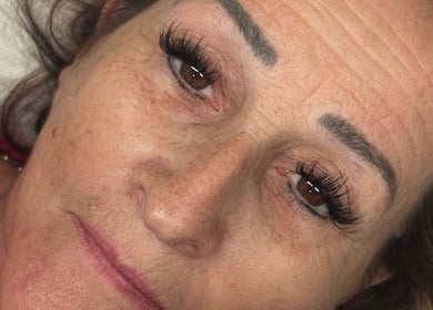 Beautiful eyelash extensions at Glamour Goddess Lashes, Bonogin, Queensland, AU.