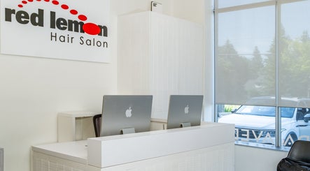 Red Lemon Hair Salon