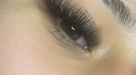 Natii Lashes – obraz 2