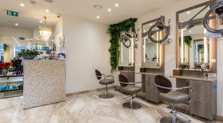 Michaeljohn Salon and Medispa image 3