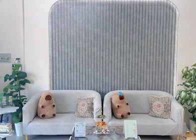 Én Beauty - Nail Nha Trang's inviting lounge area in Nha Trang, Khánh Hòa, VN with stylish decor and plush seating.